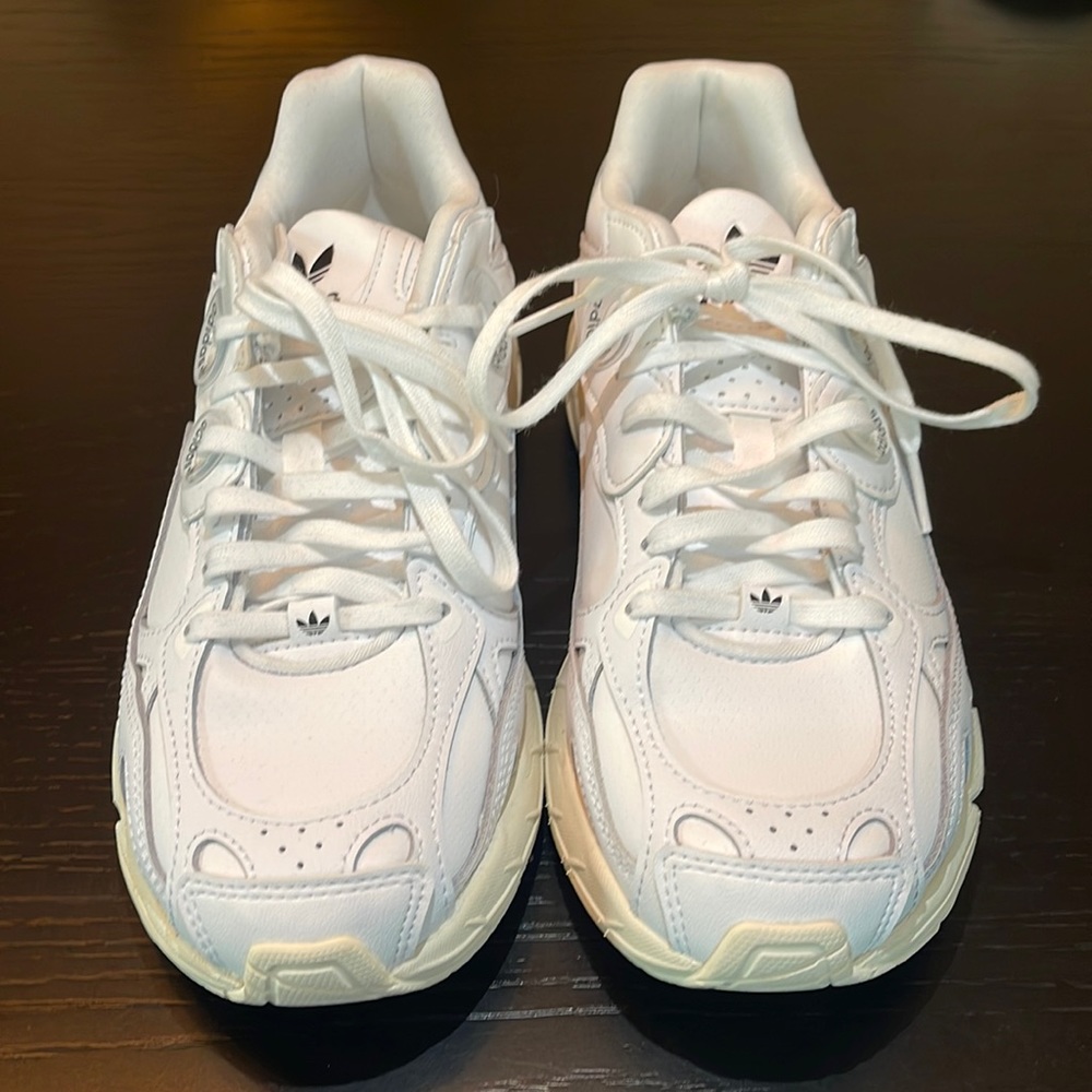 Adidas GX8549 Womens Originals ASTIR W Running shoes white sneakers